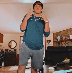 Meet your Posher, Cameron